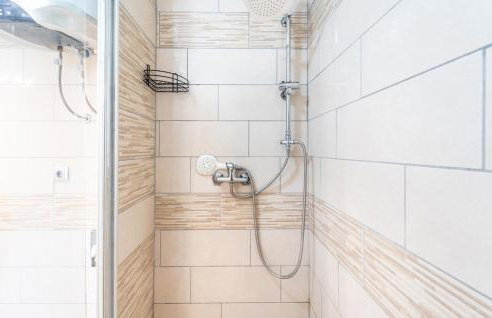 Four-Bedroom Holiday Home In Islam Latinski - Photo 46