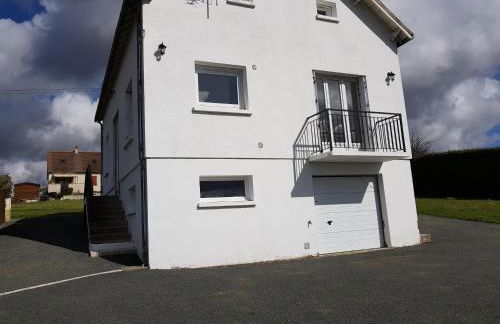 Face Chateau de Chaumont sur loire Gîte La Rapinière - Foto 5