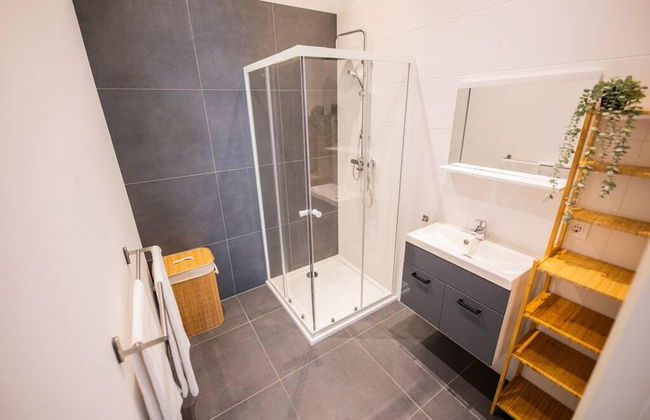 Alphabet 2 BR Serviced Apartments -lh- - Photo 13