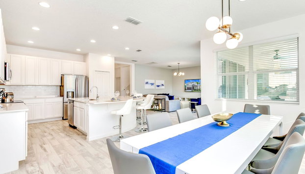 Modern Pool Home w Games Hot Tub and BBQ - Foto 4, Habitación