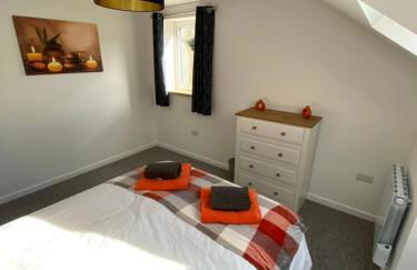 stylish and modern Spacious 2 bedroom apartment - Photo 10