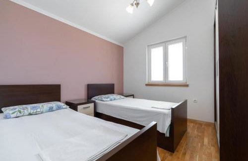 Holiday house with a swimming pool Prizba, Korcula - 199 - Photo 18