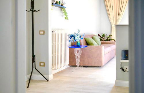 T&F HOUSE Comfortable Apartment with Private Parking - Foto 6