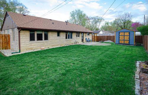 Cheerful & cozy farmhouse 2 bedroom home - Foto 13