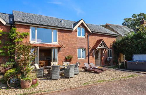 Sherway Coach House - Photo 36