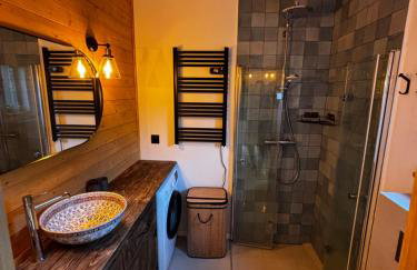 Bór i Woda - klimatyczny, drewniany dom w sercu jezior i lasów - Foto 23