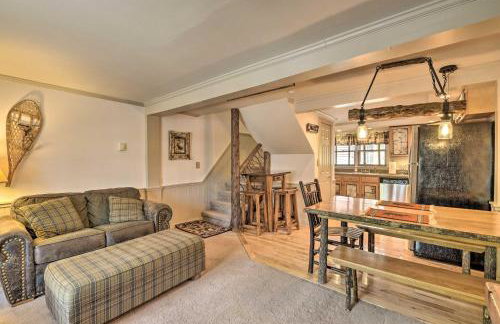 Townhome with Deck Walk to Mirror Lake and Main St! - Foto 6