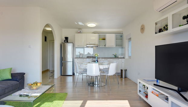 Apartment With Balcony and sea View - Foto 5, Eigene Küche