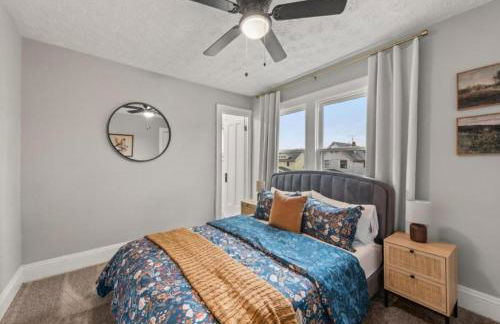 Newly Renovated and Designed Near Downtown - Foto 23