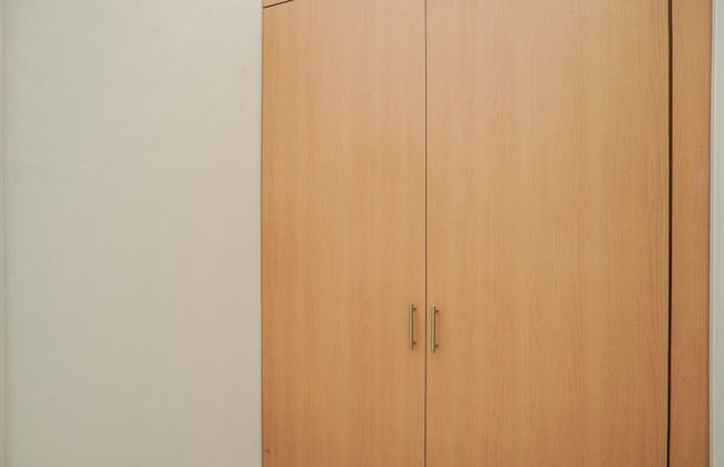 Fully Furnished with Comfortable 2BR Grand Palace Kemayoran Apartment - Photo 6