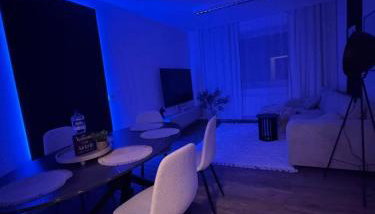 einfachHEIMISCH - zuHauseAUFZEIT - Netflix - Modern - Erholung - Küche - Foto 3