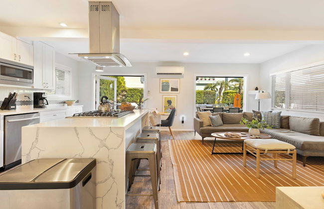 Mission Point 1 by Avantstay San Diego Beach House w/ Huge Patio & Fire Pit Walk to Beach! - Foto 7