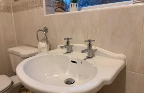 The Nook at Norton 1-Bed, Sleeps 4, Parking, WiFi, Contractors - Photo 5