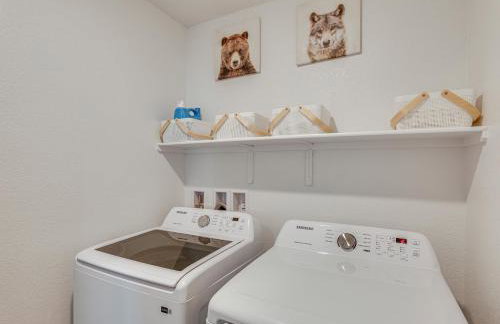 5 Mi to Vegas Strip Family Townhome Near Parks! - Foto 21