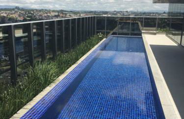 Estudio moderno com linda vista para a Serra - Foto 10