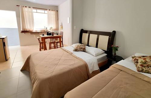 Costa Family-Studio Albert Einstein - Photo 2