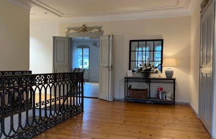 Feine Wohn und Schlafstuben im Herrenhaus I UNESCO Welterbe I Parkplatz I Erzgebirge I Waldbühne - Foto 6