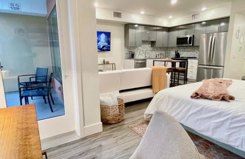 Downtown-King Bed-ADA Elevator-In Unit Laundry - Foto 18