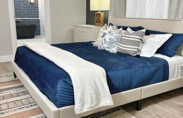 Family Retreat Prime Location in Decatur - Photo 10