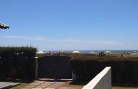 Apto Pé na Areia - Wi-Fi Gratuito - Tranquilidade à beira mar - Foto 1