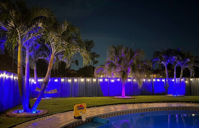 Great Location Private House Pool, Hot Tub, Patio w/ Fire Pit 3br/2ba - Foto 19