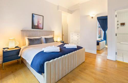 Private Oxford Street Luxe Apartment - Photo 2