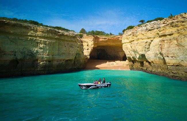 Tour privato in barca di 2 ore alle grotte di Benagil - Foto 1