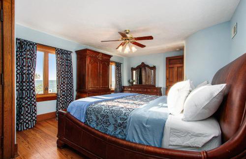 Lake Michigan Retreat- Upper Duplex - Photo 16