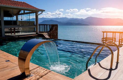 A Melhor Casa de Floripa Mansão à Beira-mar - Foto 1