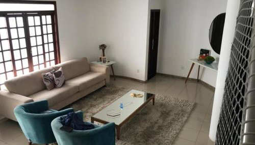 Belíssima Casa super confortável com piscina e área gourmet - Foto 2