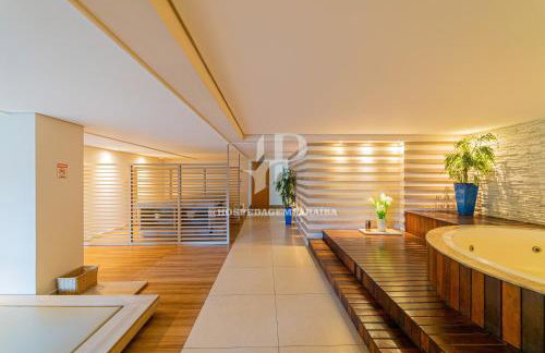 Apartamento a beira-mar com piscina - Foto 43