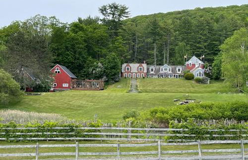 Luxurious Reading Farms Estate sleeps 46 - Photo 1