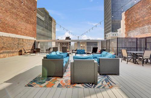 Luxury lofts, Downtown, Playhouse Sq, Near Stadium and Arena, Fire Pit, Rooftop deck, BBQ, Parking -fcfs, Close to EVERYTHIHNG! - Foto 12