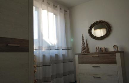 Großzügige Wohnung mit Terrasse und Gartenzugang - das komplette Erdgeschoß - Foto 10