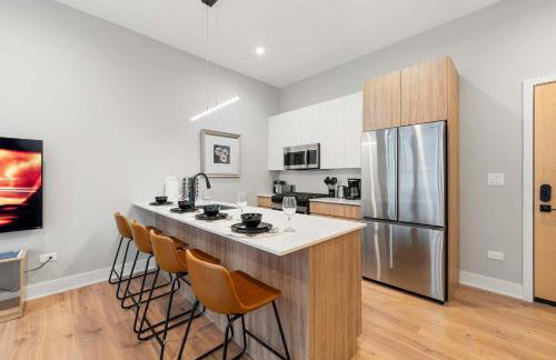 2BD 2BA Condo- Steps to Lake with Gym & Parking - Photo 2