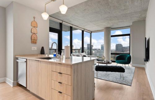 Sage Modern Apartments Near Union Park in West Loop - Photo 52