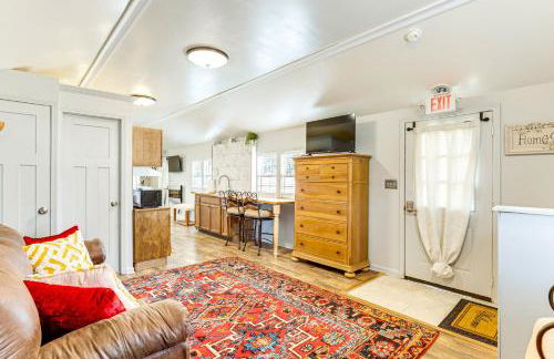 6 Mi to Clift Farm! Pet-Friendly Guesthouse - Foto 8