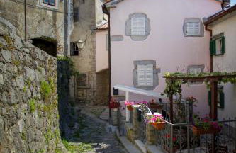 Apartments Villa Kastav in Old town center with sea view and parking - Photo 76