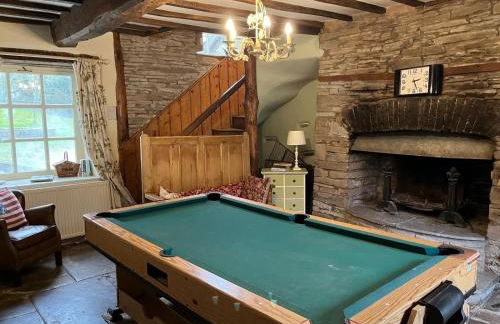 15th Century 6-bed Farmhouse, Sleeps 11, Pets Ok - Foto 49