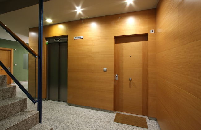 Mazi Apartments Downtown - Photo 29