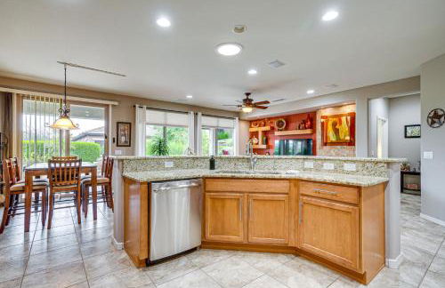 Backyard Paradise and Community Perks Buckeye Oasis - Foto 8