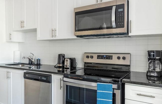 4BR 3BA Townhouse on Lake Ontario Free Parking Gym - Foto 48