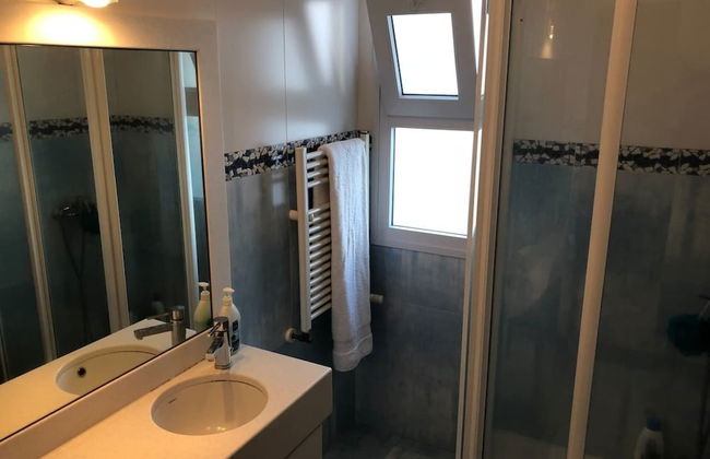 P Delgada 3-bed House, Sleeps 6, Parking & Seaview - Foto 13