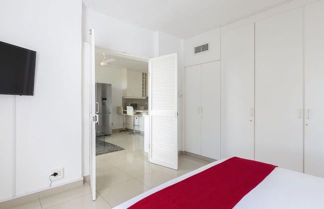 Breakers Resort by Top Destinations - Photo 16