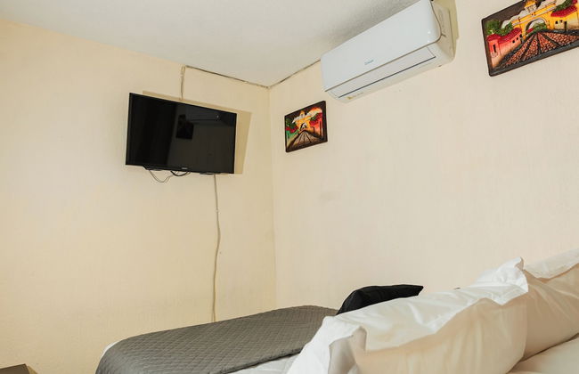 Gold House - Photo 7