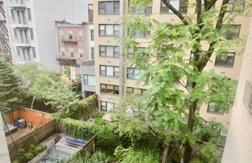 Designer Home in Diplomat District - Foto 24