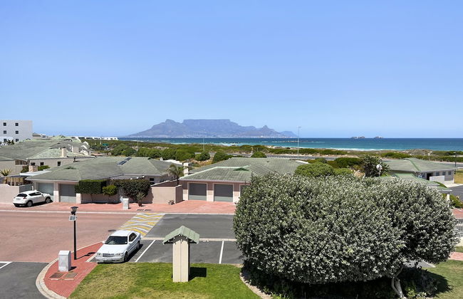 Big Bay Beach Club 22 by HostAgents - Photo 10