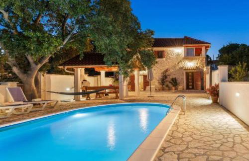 The Grandfather Villa – Heated Pool Retreat - Foto 11