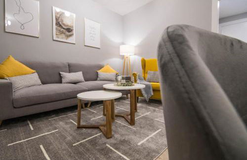 NEW! Luxury CITY CENTER & 2 BALCONIES - Foto 36