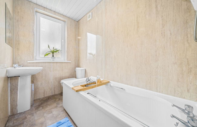 Two Bedroom Apartment by Klass Living Serviced Accommodation Motherwell - Anderson Apartment With WiFi &Parking - Foto 22